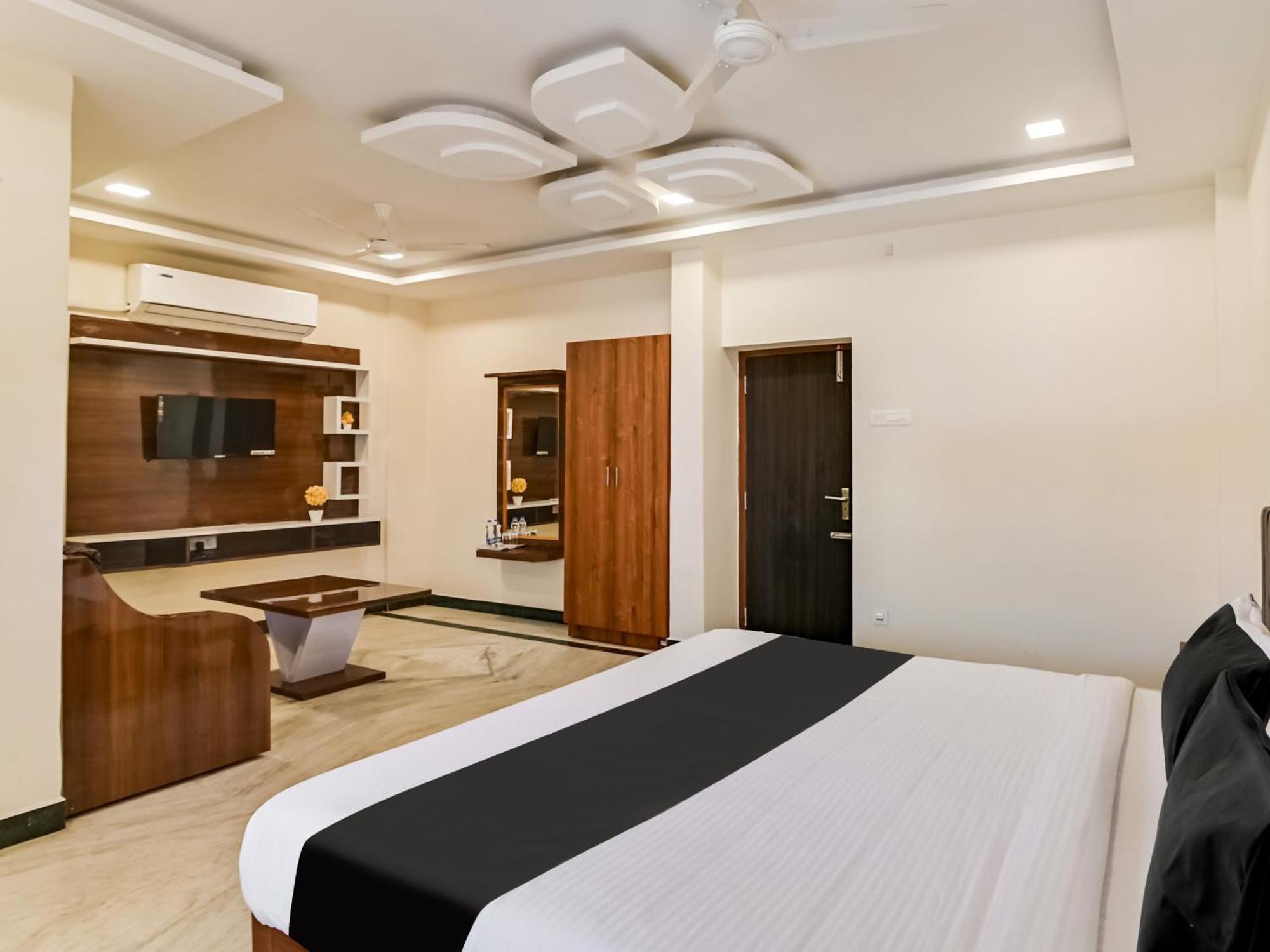 Hotel O Rj Royal Inn Vellore Eksteriør billede