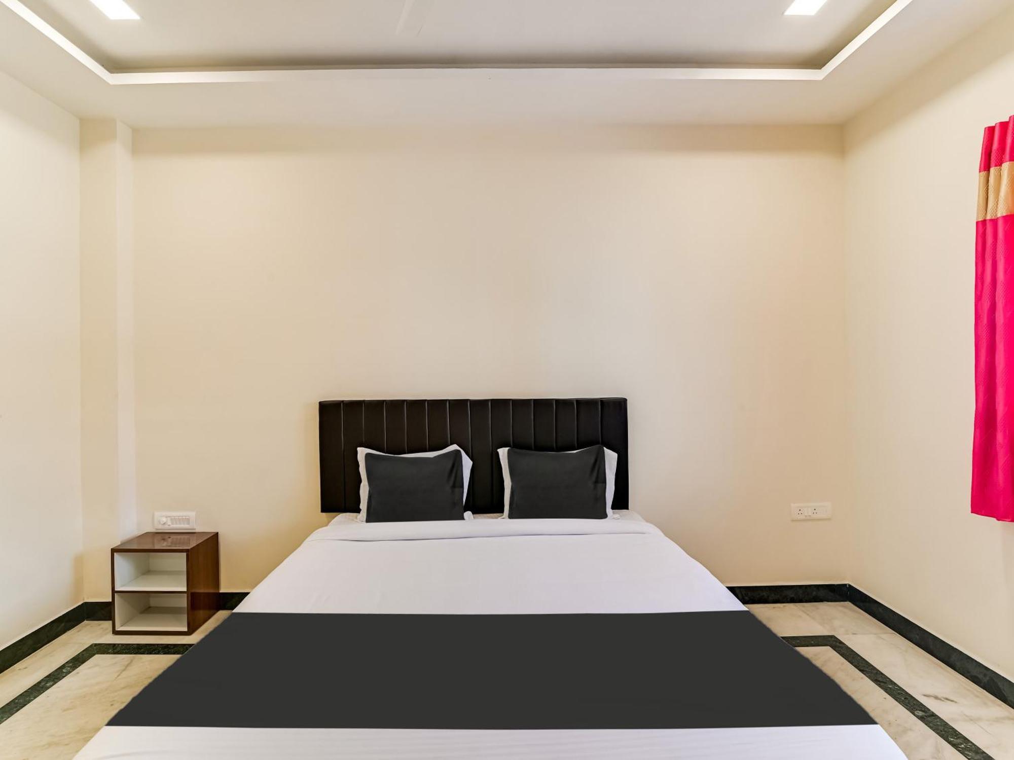 Hotel O Rj Royal Inn Vellore Eksteriør billede
