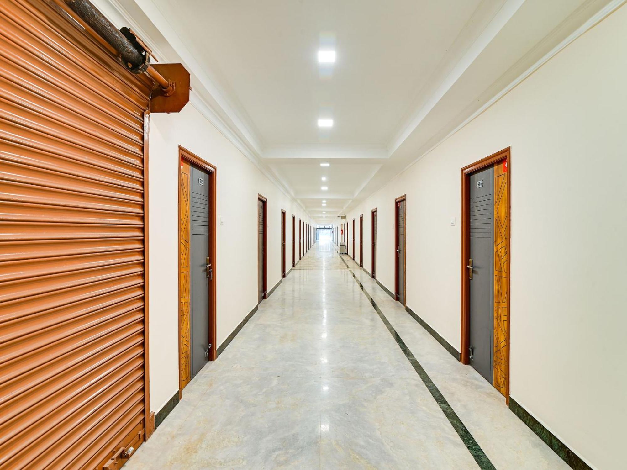 Hotel O Rj Royal Inn Vellore Eksteriør billede